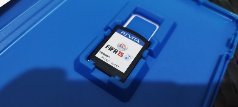 [HYBRID AUCTION] Playstation Vita - Fifa 15