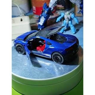 diecast AUDI r8 version