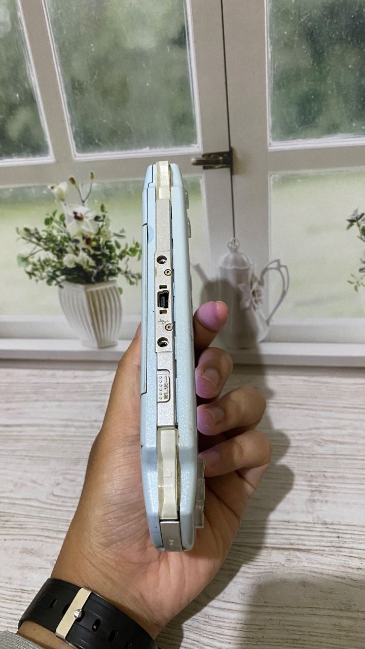 Psp 2000 pemenang lelang fredrik as