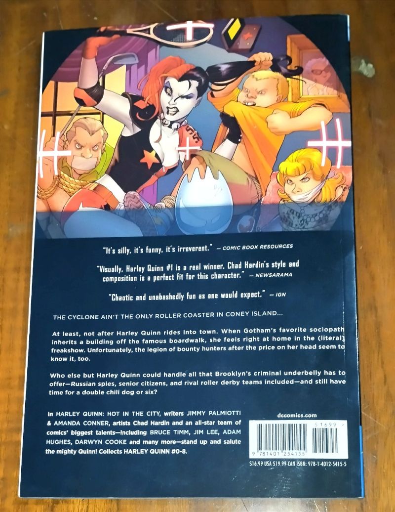 89 Komik Harley Quinn  Hot in the City - DC Comics, TPB SC, Preloved - Alexander Suryandono 50<