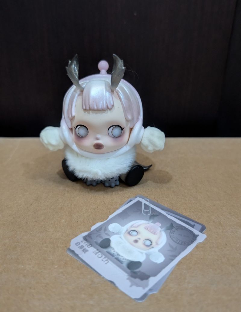 Skullpanda Moth + cbb