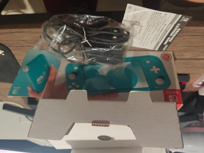 [HYBRID AUCTION] Nintendo Switch Lite 2019