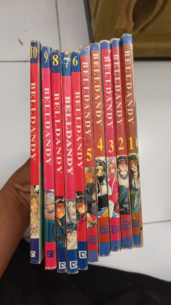 Khusus pemenang lelang Komik Belldandy (seri 1-10) - Luke Huang
