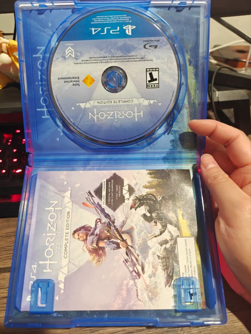 PS4 Game Horizon Zero Dawn Complete Edition