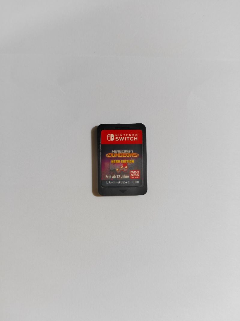 Bundle Kaset Switch Pemenang Lelang
