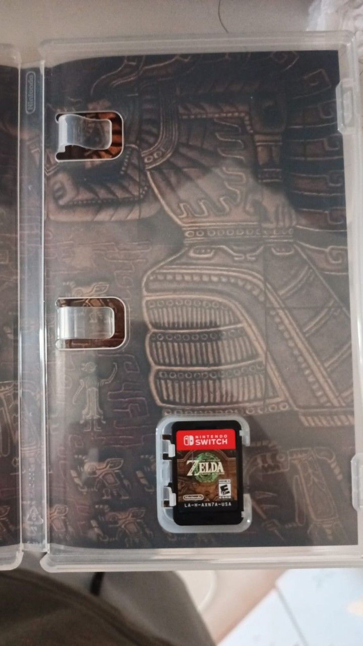 82 Nintendo Switch Card Zelda TOTK - Sandra Liantoko 450     Rp460,000
