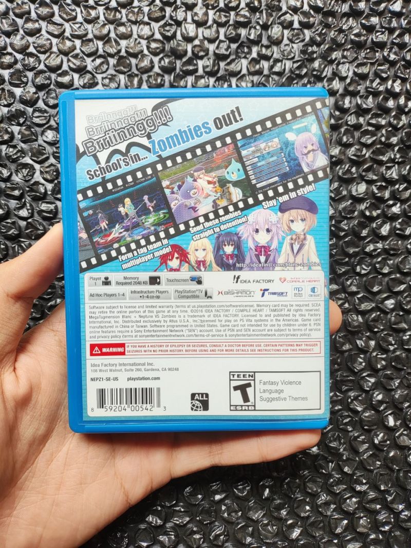 PS Vita Megatagmension Blanc + Neptune Vs Zombie